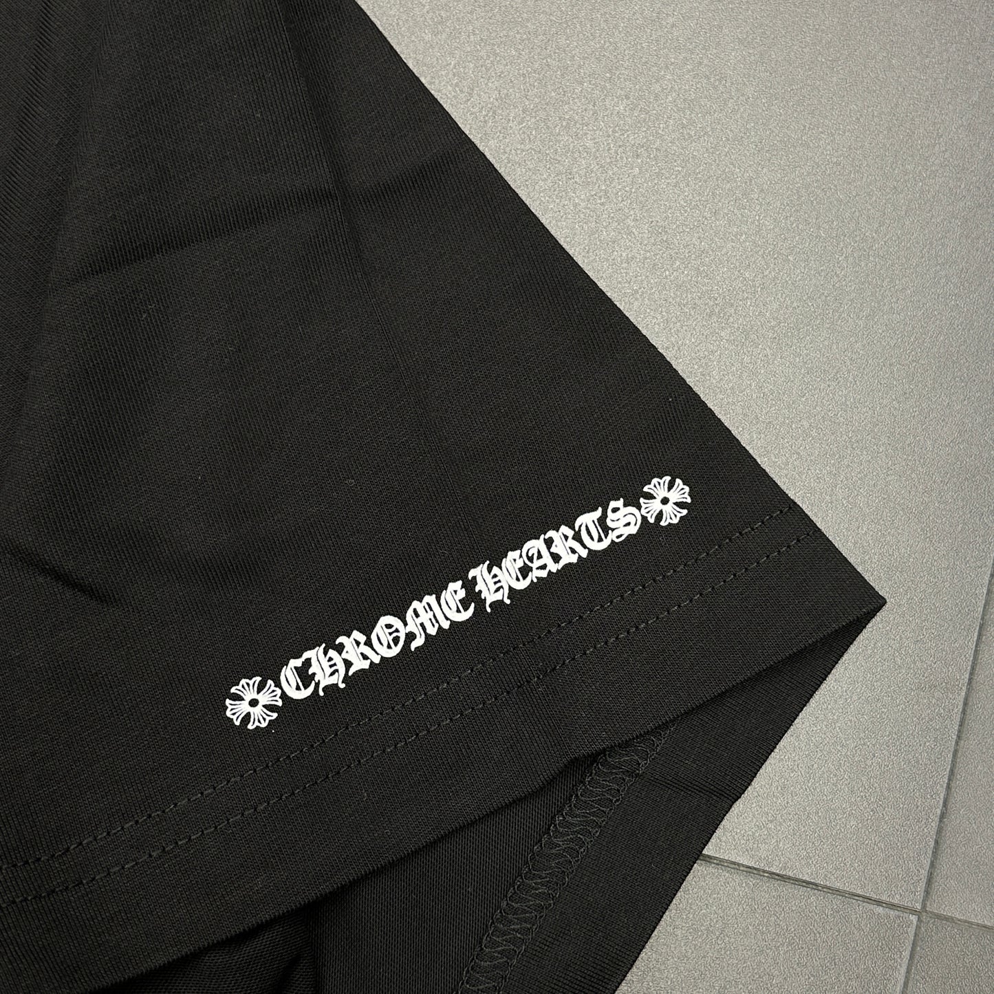 Chrome "Scroll Logo" T-Shirt
