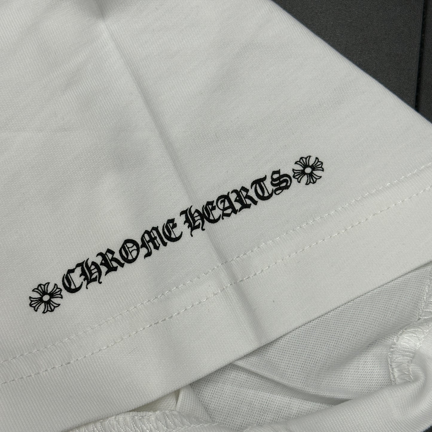 Chrome "Horseshoe Logo Pocket" T-Shirt