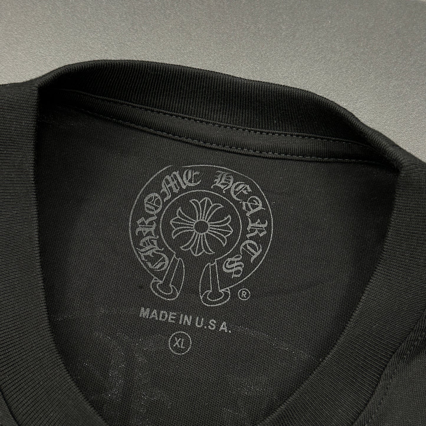 Chrome "Horseshoe Logo Pocket" T-Shirt